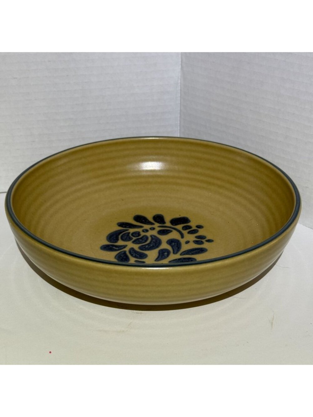 Pfaltzgraff Folk Art pattern Serving bowl- 8.5in